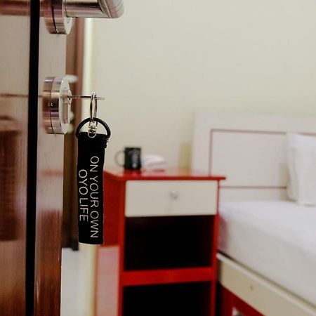 Zulfina Homestay Syariah Mitra Reddoorz Banyuwangi  Eksteriør bilde